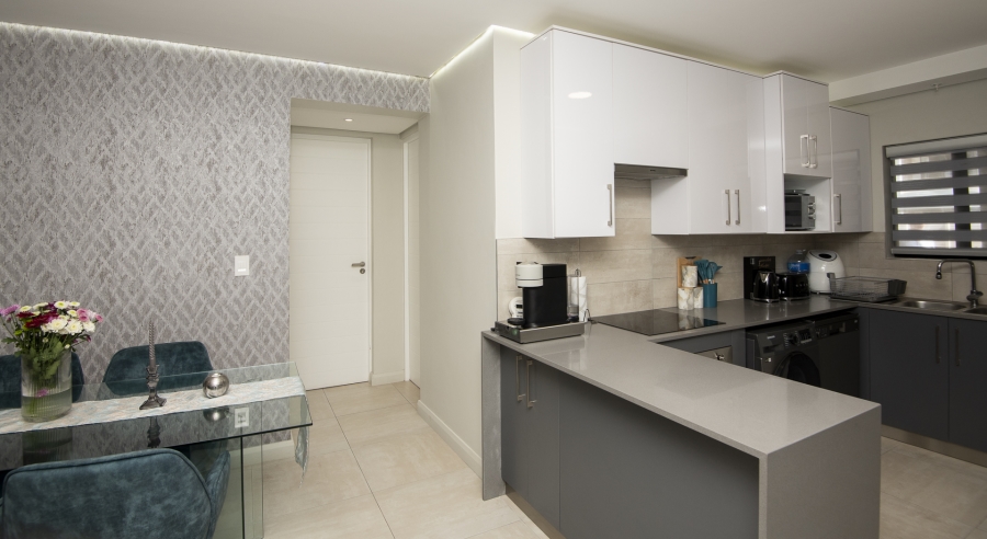 2 Bedroom Property for Sale in Summerstrand Eastern Cape